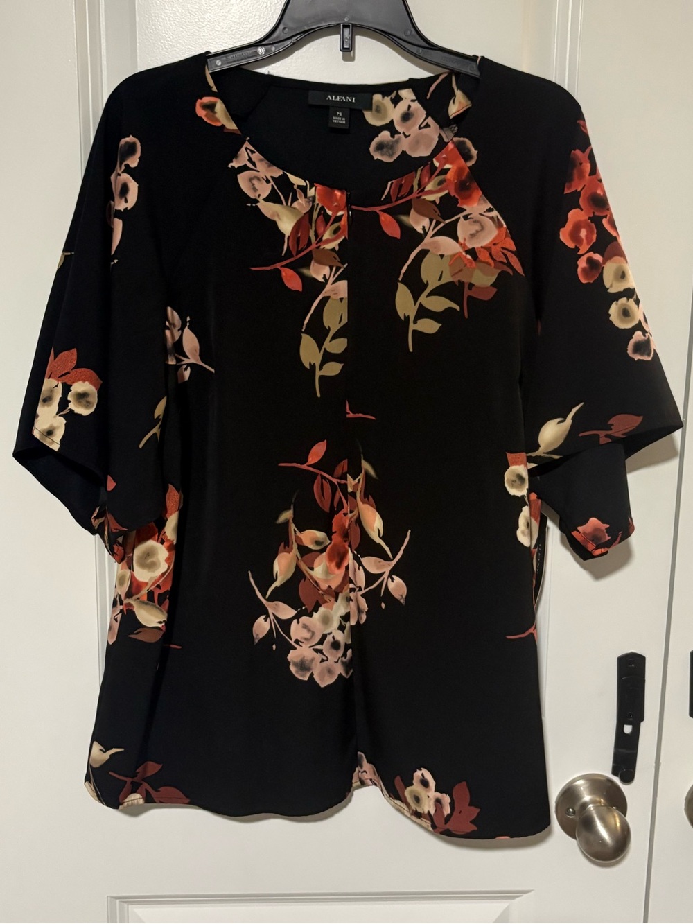 Alfani Black Floral Three-Quarter Sleeve Top Petite Small NWT